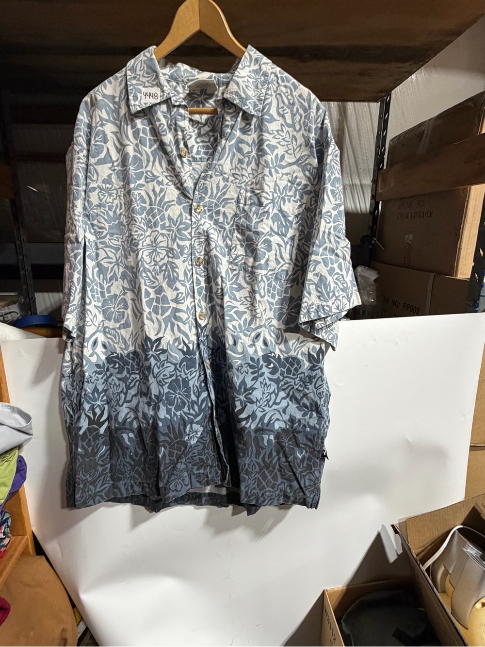 #4448-Casual Short-Sleeve Button-Down Shirt in Blue and Gray Ombre
